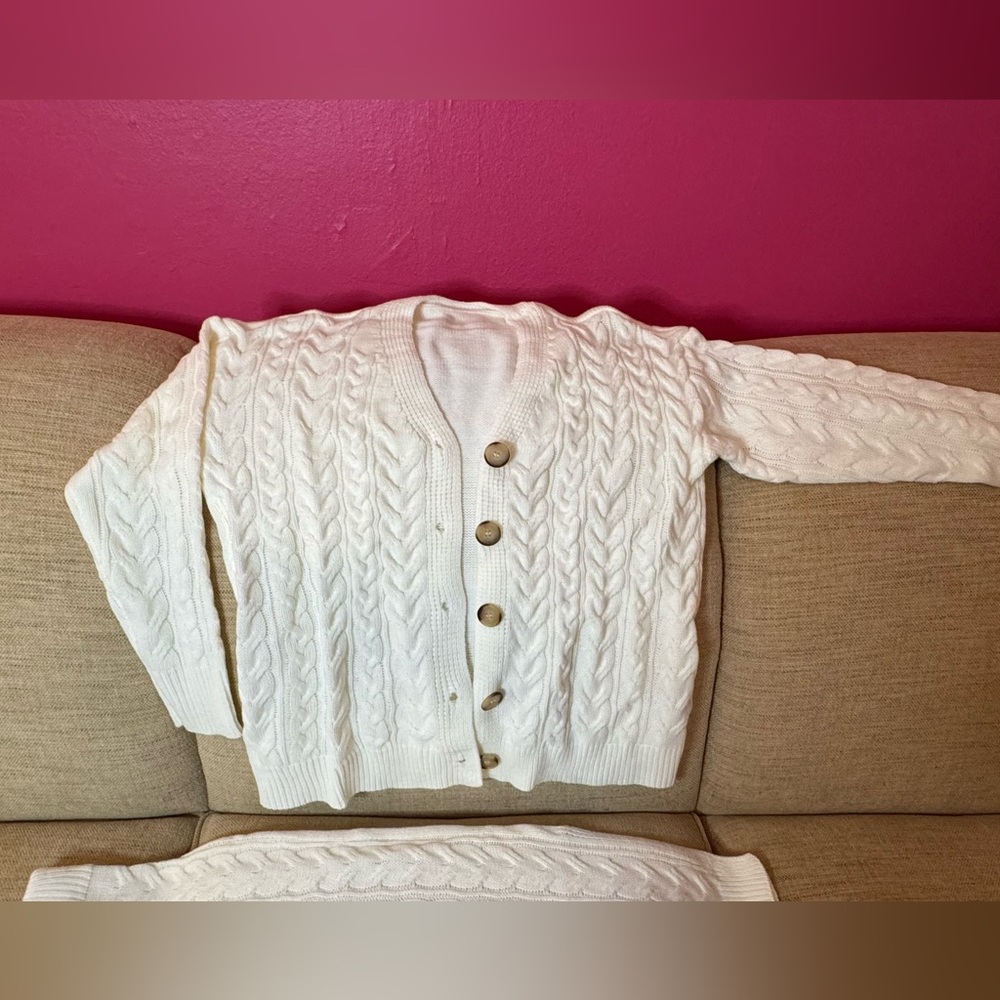 NWT Cable Knit 2-Piece Winter White Sweater Set - Picture 7 of 12